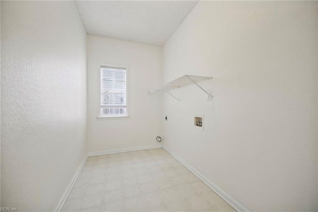 5066 S Links CIR, Suffolk, VA 23435