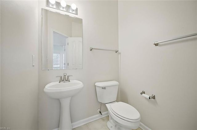 5066 S Links CIR, Suffolk, VA 23435
