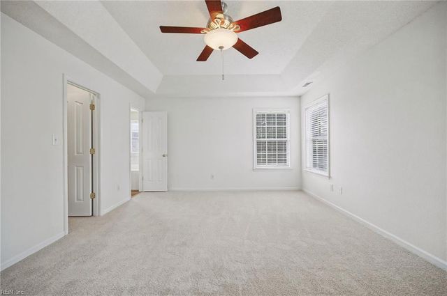 5066 S Links CIR, Suffolk, VA 23435