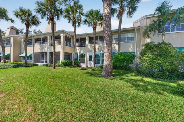 10811 INDIAN HILLS COURT 37, Seminole, FL 33777