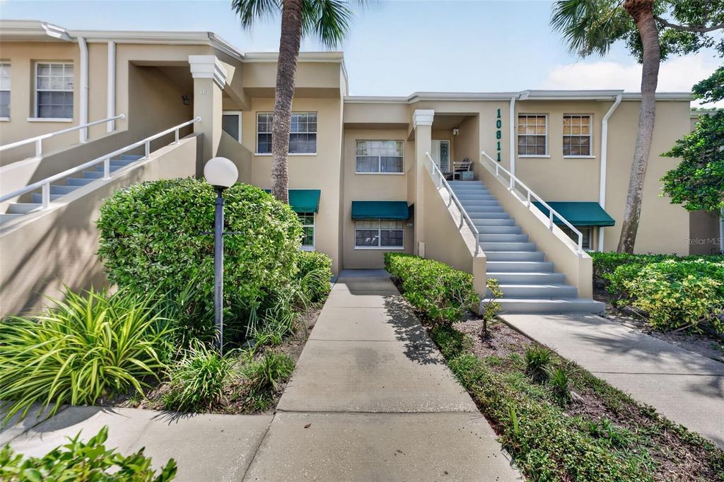 10811 INDIAN HILLS COURT 37, Seminole, FL 33777