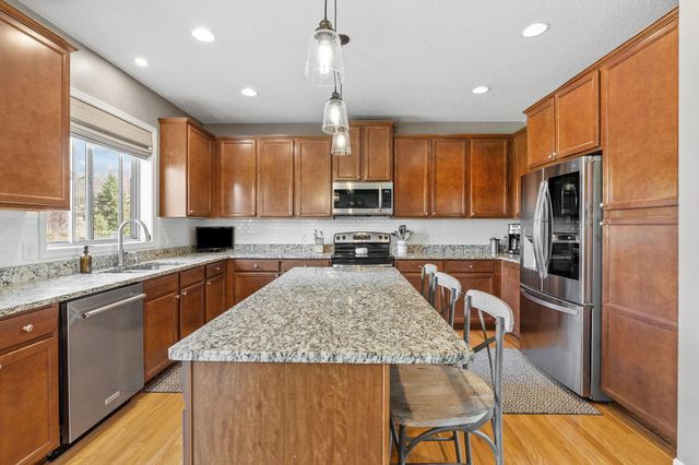 21253 Inspiration Path, Lakeville, MN 55044