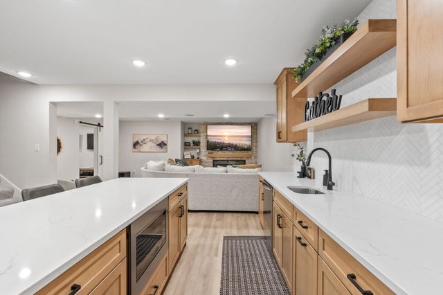 21253 Inspiration Path, Lakeville, MN 55044