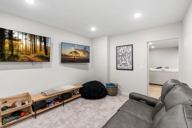 21253 Inspiration Path, Lakeville, MN 55044