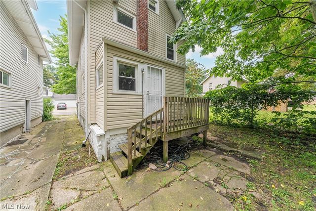 762 Garfield Street, Akron, OH 44310