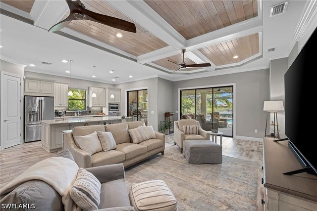 9515 Campanile CIR, Naples, FL 34114