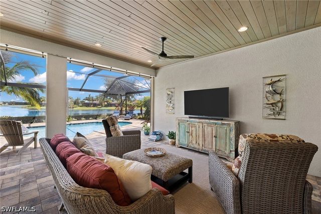 9515 Campanile CIR, Naples, FL 34114
