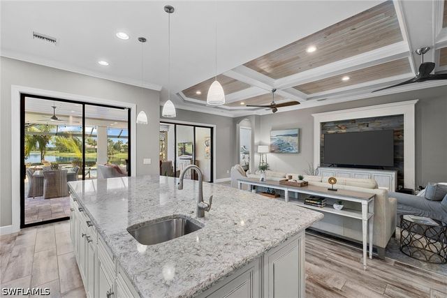 9515 Campanile CIR, Naples, FL 34114