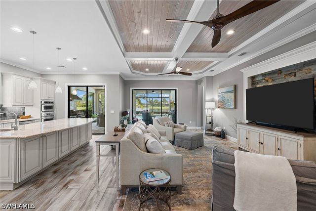 9515 Campanile CIR, Naples, FL 34114