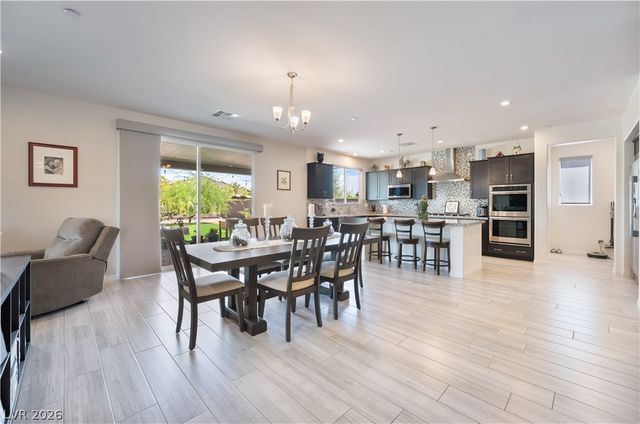 8626 Home Gate Court, Las Vegas, NV 89113