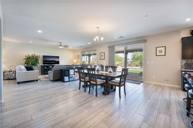 8626 Home Gate Court, Las Vegas, NV 89113