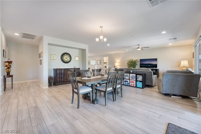 8626 Home Gate Court, Las Vegas, NV 89113