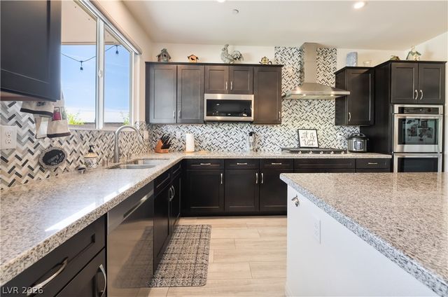 8626 Home Gate Court, Las Vegas, NV 89113