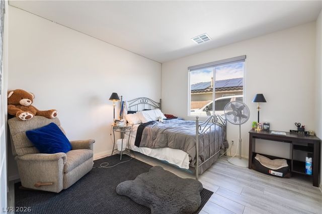 8626 Home Gate Court, Las Vegas, NV 89113