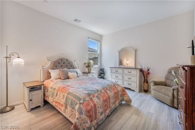 8626 Home Gate Court, Las Vegas, NV 89113