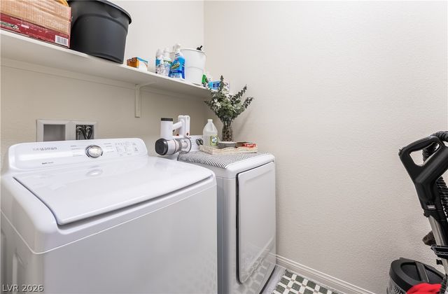 8626 Home Gate Court, Las Vegas, NV 89113