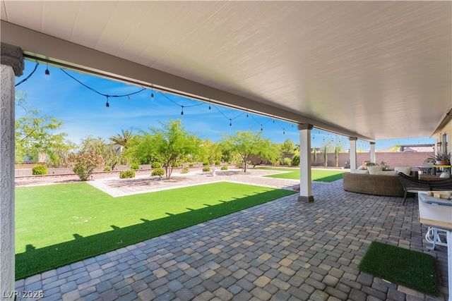 8626 Home Gate Court, Las Vegas, NV 89113