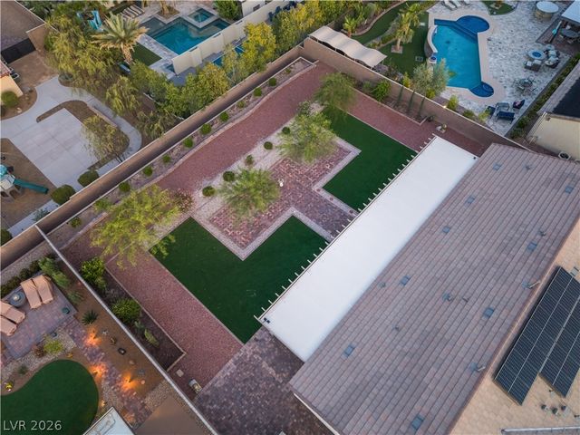 8626 Home Gate Court, Las Vegas, NV 89113