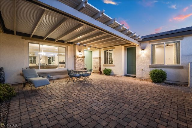 8626 Home Gate Court, Las Vegas, NV 89113