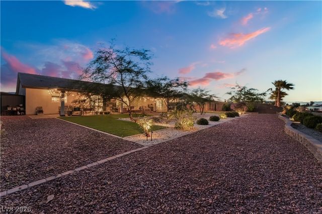 8626 Home Gate Court, Las Vegas, NV 89113