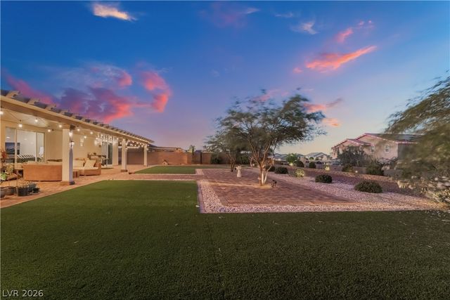 8626 Home Gate Court, Las Vegas, NV 89113