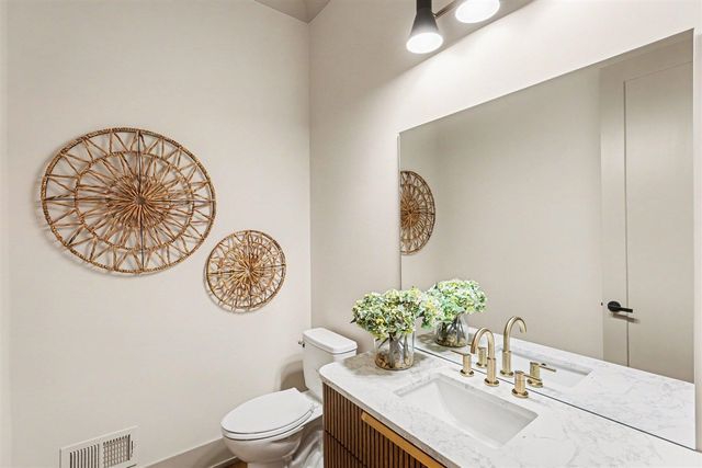 13958 Arthur Court, Washington, MI 48094