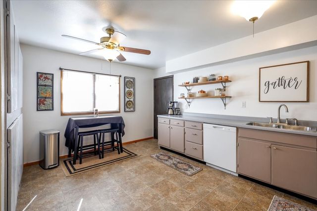 1200 Herold Avenue, Des Moines, IA 50315