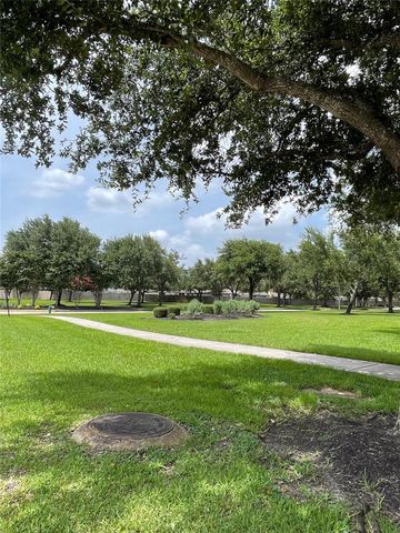 4010 Bealey Lane, Houston, TX 77047