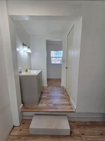 3125 Illinois Street C, Baytown, TX 77520