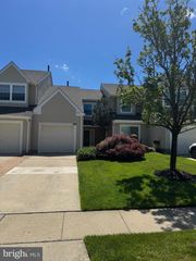 2005 DORAL DRIVE, Blackwood, NJ 08012