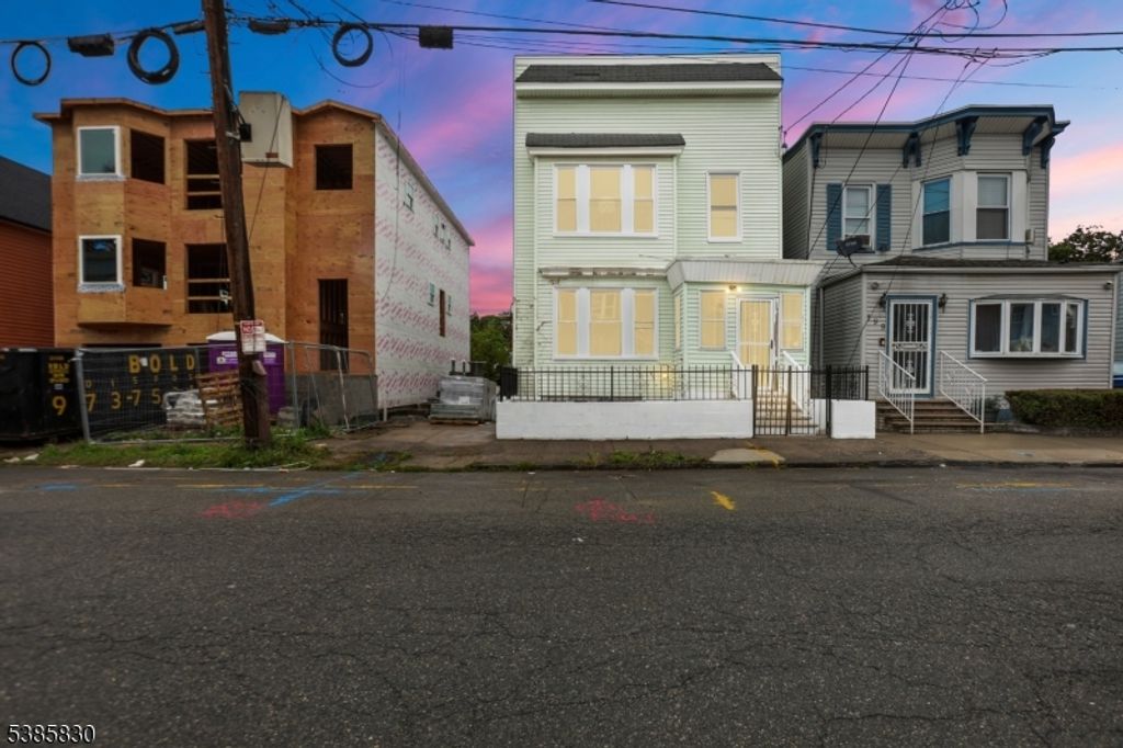 201 Maple Ave, Irvington Twp., NJ 07111