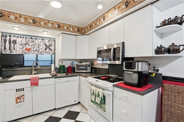 631 SE 12th AVE 100, Cape Coral, FL 33990