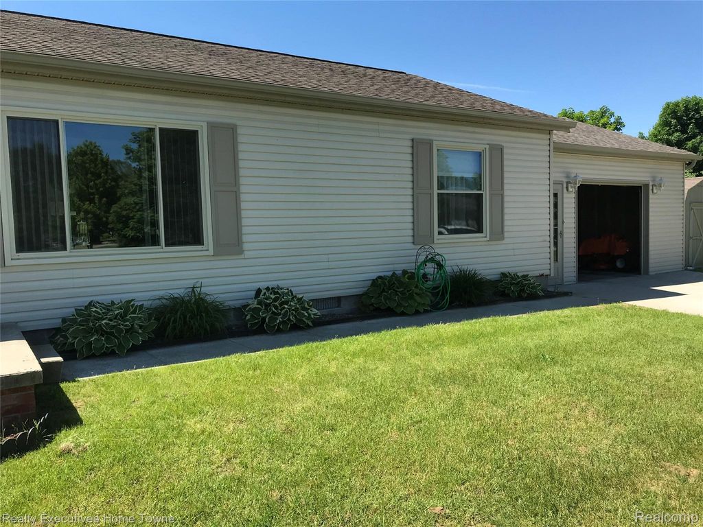 2304 Mark Street 183, Buel Township, MI 48422