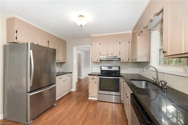 4388 Cooper Road, Winston-salem, NC 27127