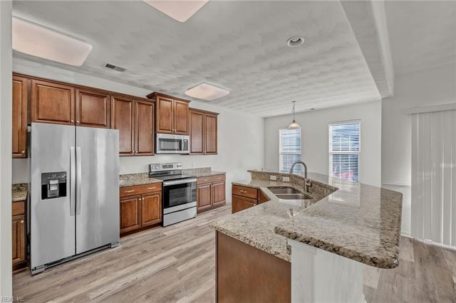 2231 Humphreys DR, Suffolk, VA 23435