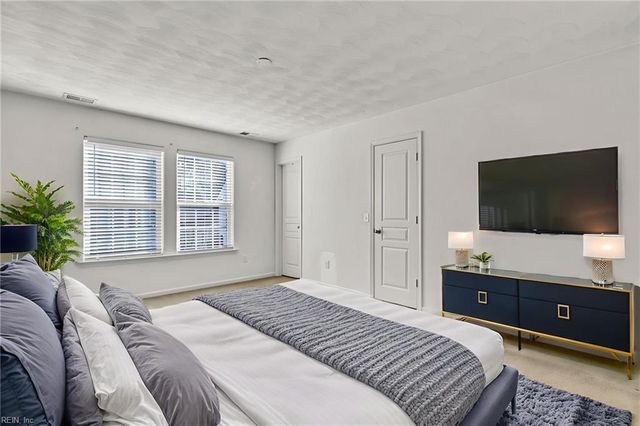 2231 Humphreys DR, Suffolk, VA 23435