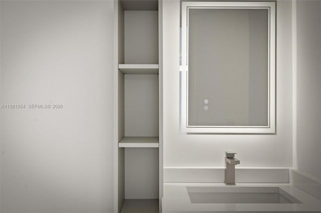 13911 SW 100th Ln, Miami, FL 33186