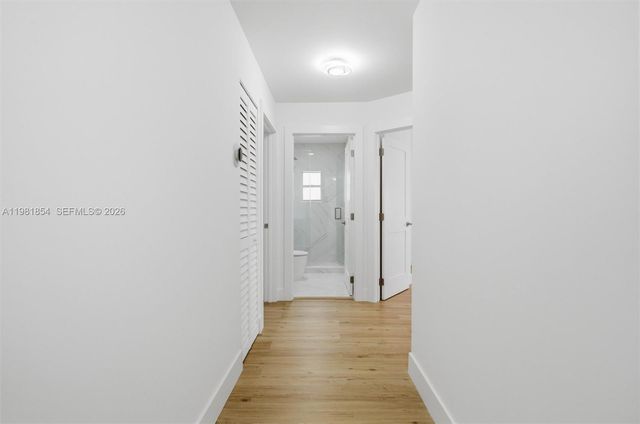 13911 SW 100th Ln, Miami, FL 33186