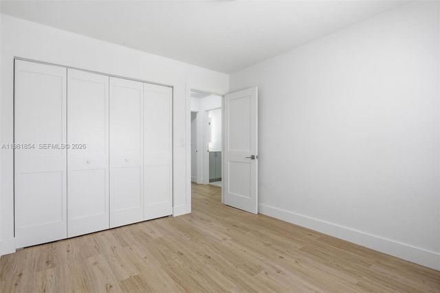 13911 SW 100th Ln, Miami, FL 33186