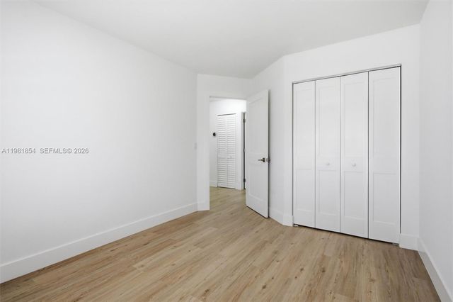 13911 SW 100th Ln, Miami, FL 33186