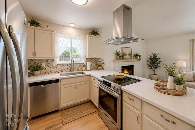 990 Hycell Ct Ct, Turlock, CA 95380