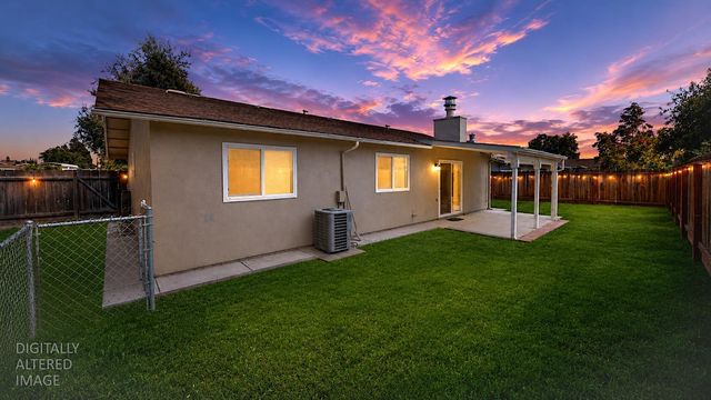 990 Hycell Ct Ct, Turlock, CA 95380