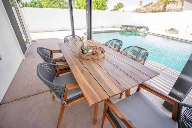 45150 Birchcrest Circle, La Quinta, CA 92253
