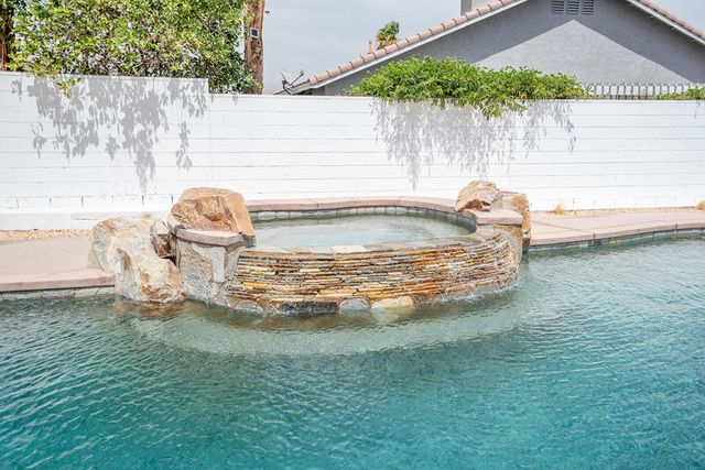 45150 Birchcrest Circle, La Quinta, CA 92253