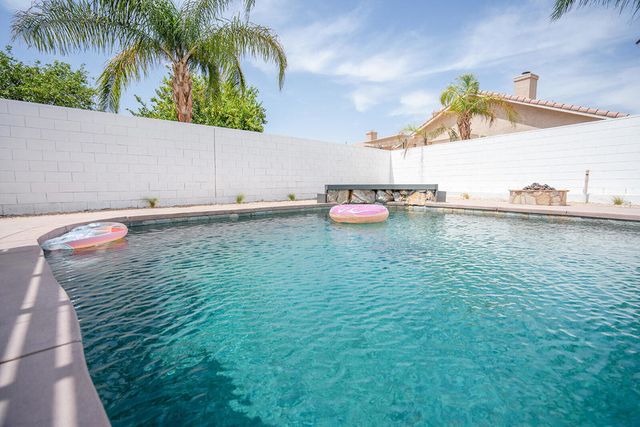 45150 Birchcrest Circle, La Quinta, CA 92253