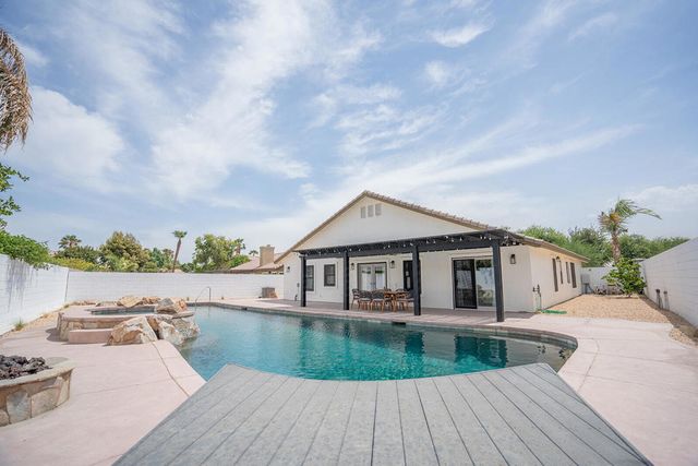 45150 Birchcrest Circle, La Quinta, CA 92253