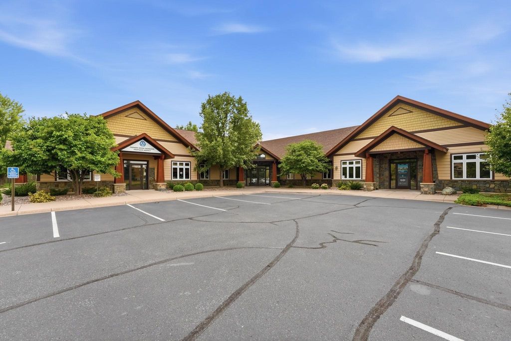17205 Yale Street NW D, Elk River, MN 55330 — exterior