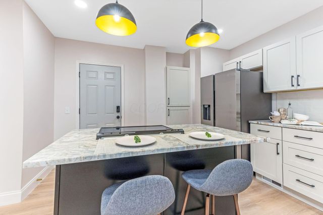 72 Avondale Avenue, Columbus, OH 43222