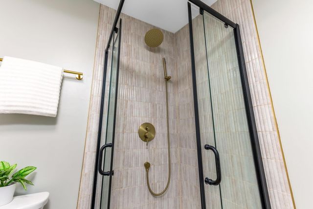 72 Avondale Avenue, Columbus, OH 43222