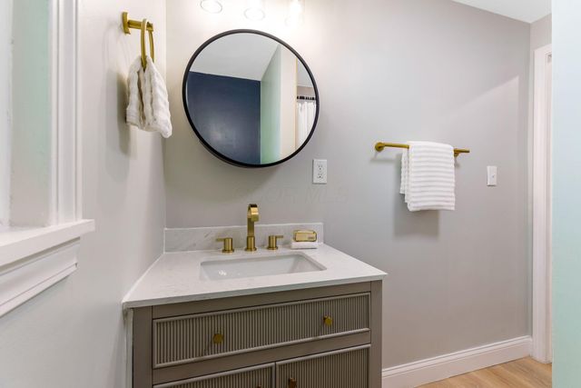 72 Avondale Avenue, Columbus, OH 43222